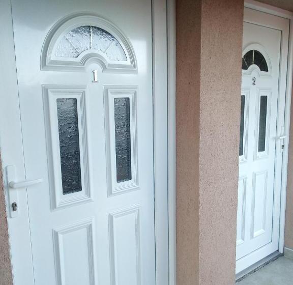 پانسیون Apartmani Babići