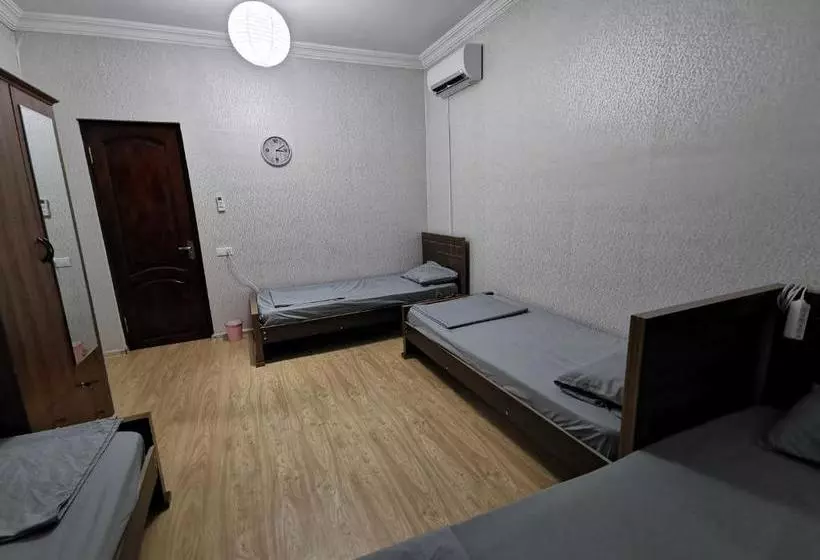 هاستل Rose House