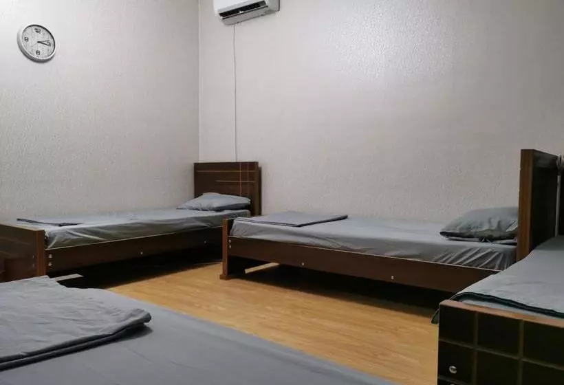 هاستل Rose House