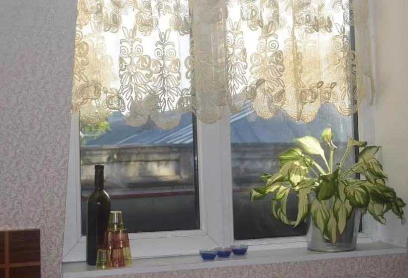 هاستل Rose House