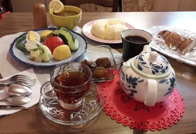 هاستل Rose House