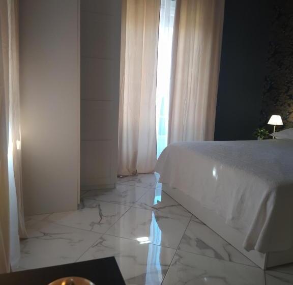 تختخواب و صبحانه Linda S Guest House