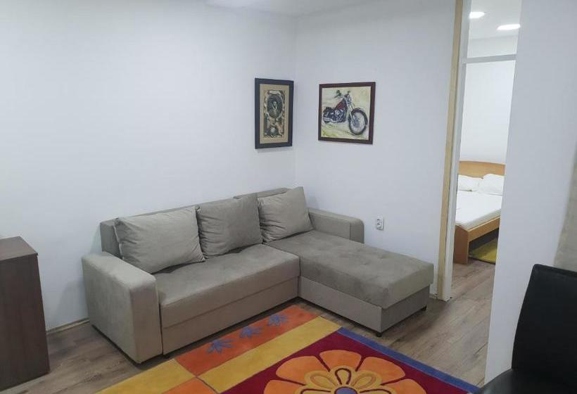 پانسیون Apartments And Rooms L E F T River Belgrade