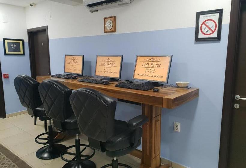 پانسیون Apartments And Rooms L E F T River Belgrade