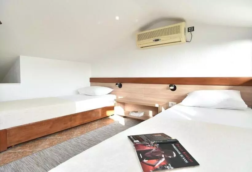 پانسیون Guest House Jedro