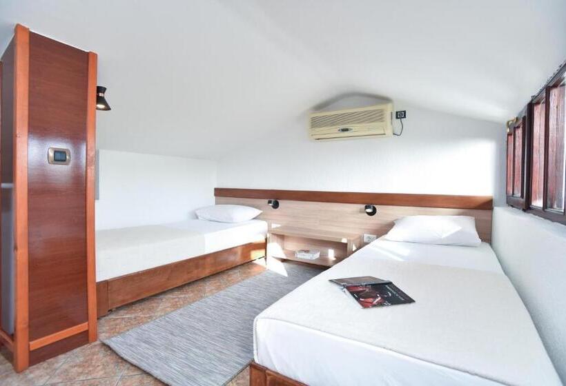 پانسیون Guest House Jedro