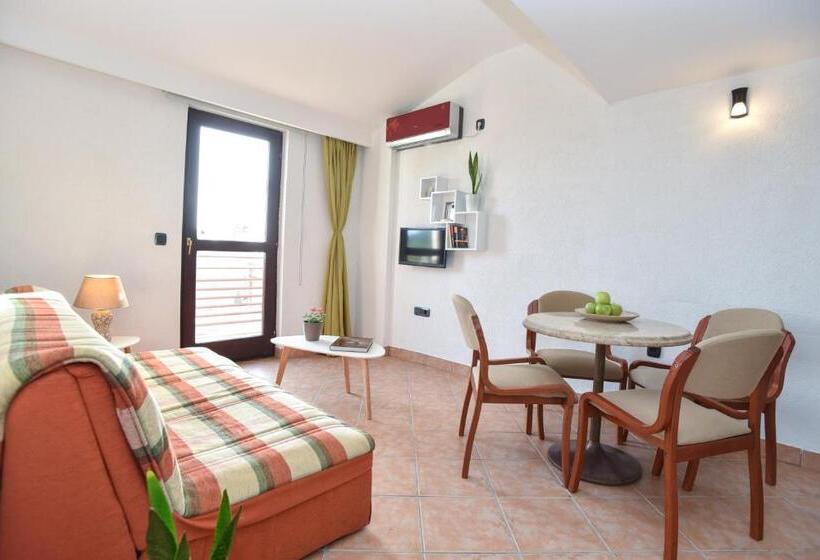 پانسیون Guest House Jedro