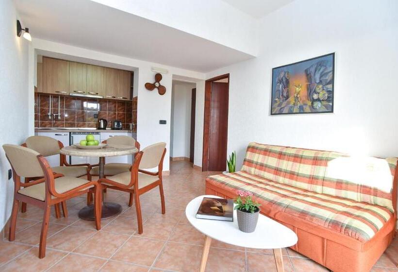 پانسیون Guest House Jedro