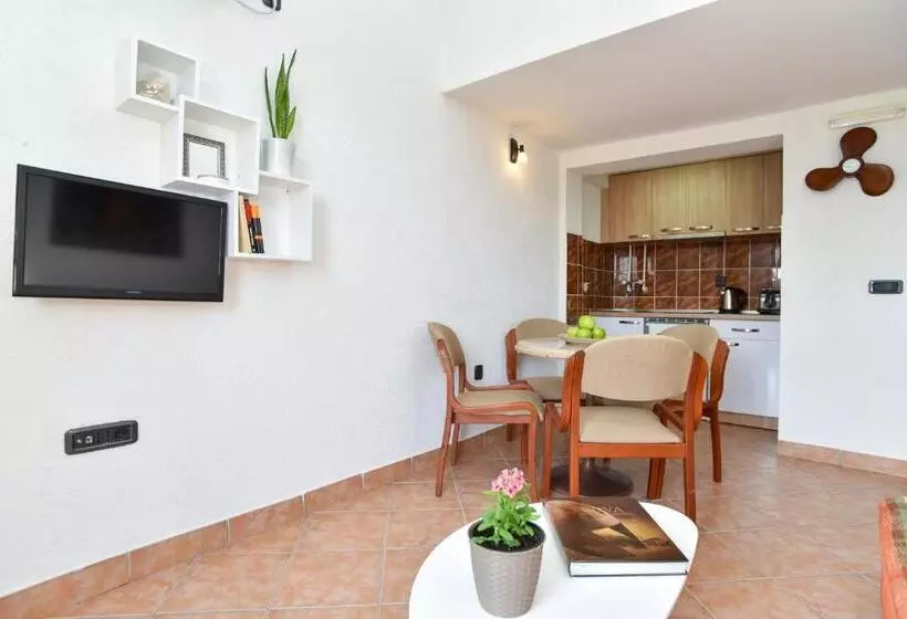 پانسیون Guest House Jedro