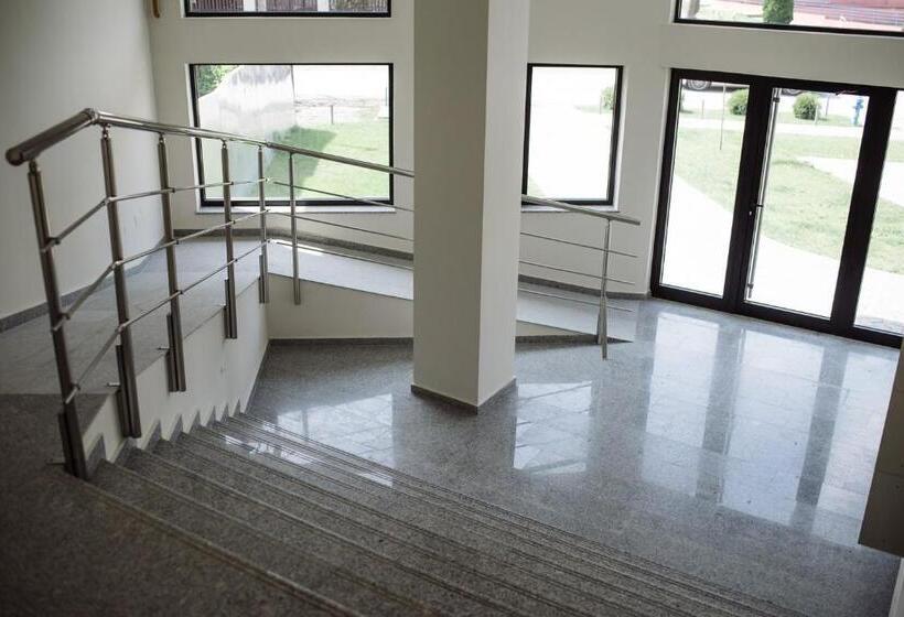 پانسیون Jacuzzi Room