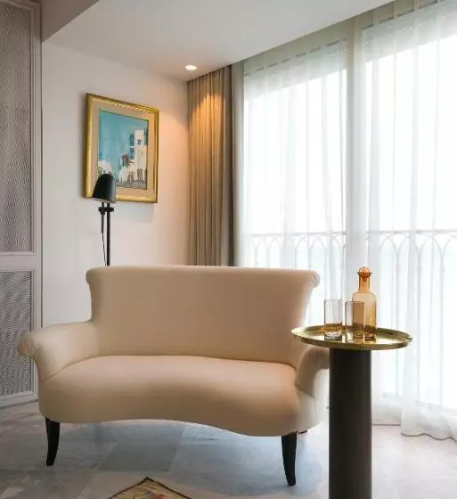 پانسیون Maison Dedine  Smallluxuryhotels  Adults Only