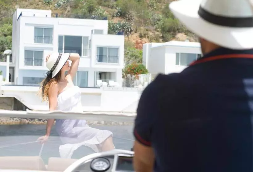 پانسیون Maison Dedine  Smallluxuryhotels  Adults Only