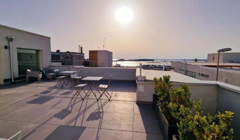 פנסיון Marebed Apartments & Rooms