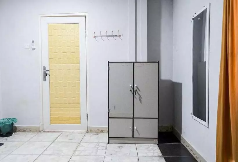 Majatalo Reddoorz @ Jalan Gajah Mada Medan 2