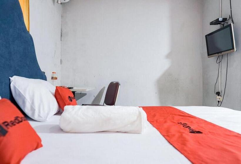 膳宿费 Reddoorz @ Jalan Gajah Mada Medan 2