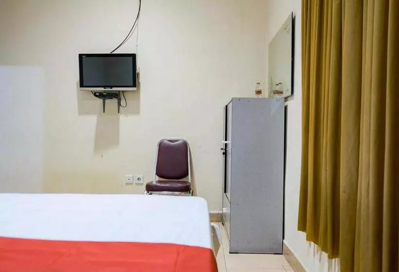 Majatalo Reddoorz @ Jalan Gajah Mada Medan 2