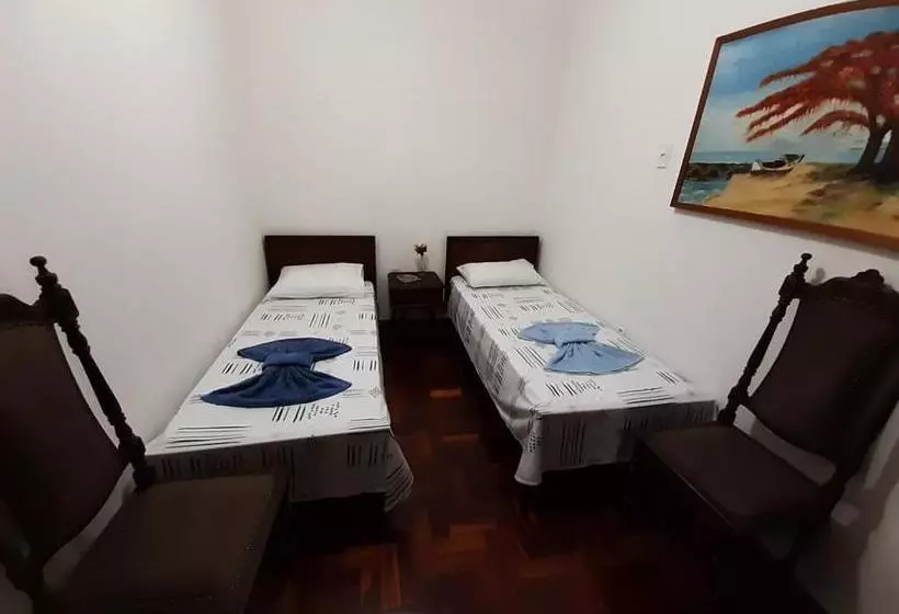 Yellow Hostel Praia Da Costa