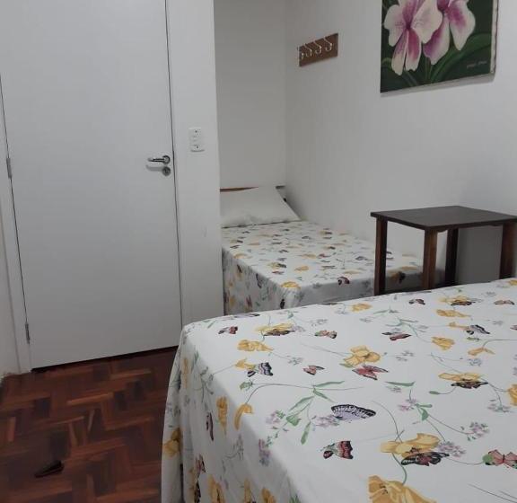 Yellow Hostel Praia Da Costa