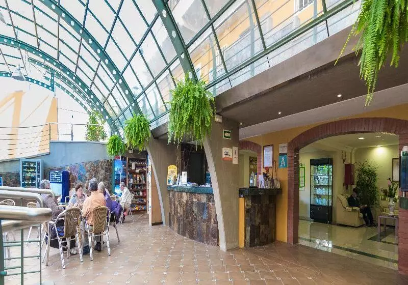 Apartamentos La Carabela