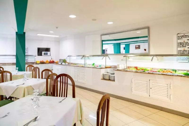 Apartamentos La Carabela