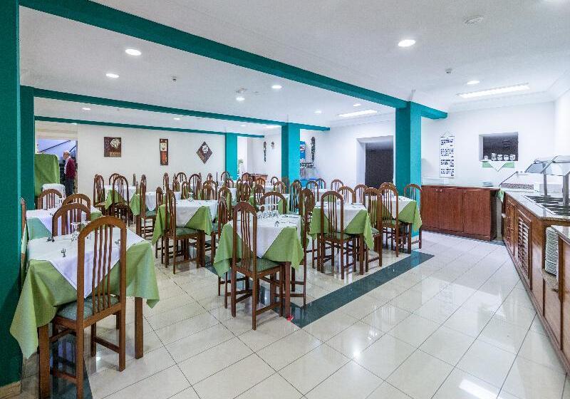 Apartamentos La Carabela