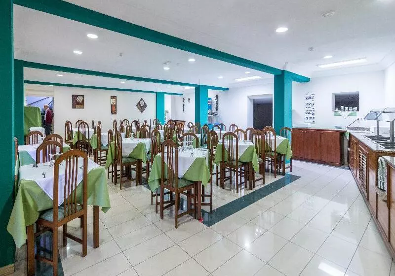 Apartamentos La Carabela