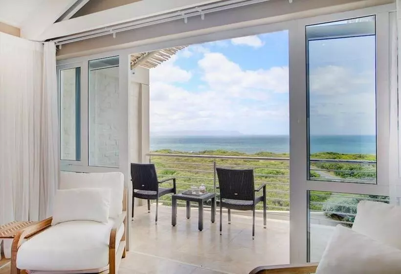 Отель Abalone Guest Lodge