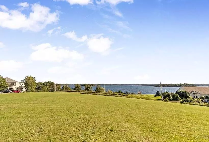 فندق Bayview Pines Country Inn B&b