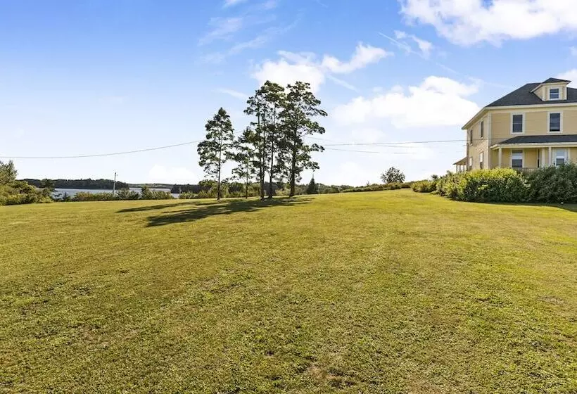 فندق Bayview Pines Country Inn B&b