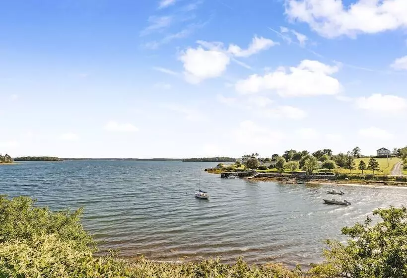 فندق Bayview Pines Country Inn B&b