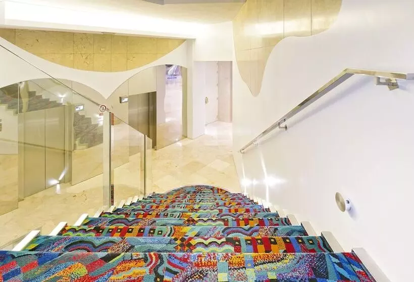 Otel Bull Reina Isabel & Spa