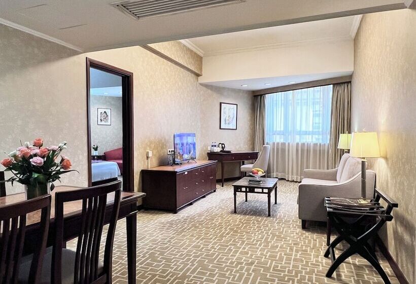 فندق Century Plaza