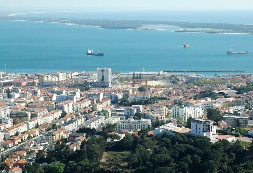 B&b Hotel Sado Setúbal