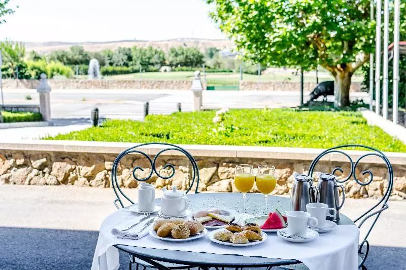 Отель Dona Brigida – Salamanca Forum