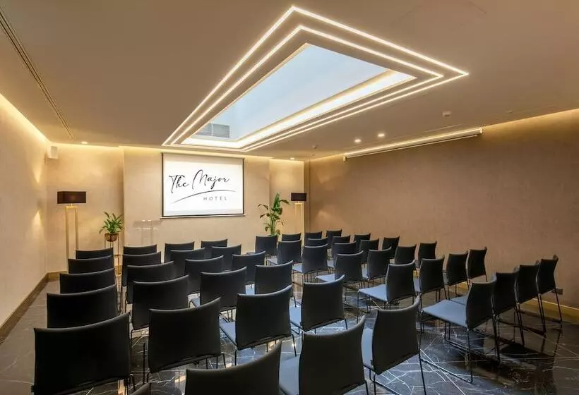 בית מלון כפרי The Major