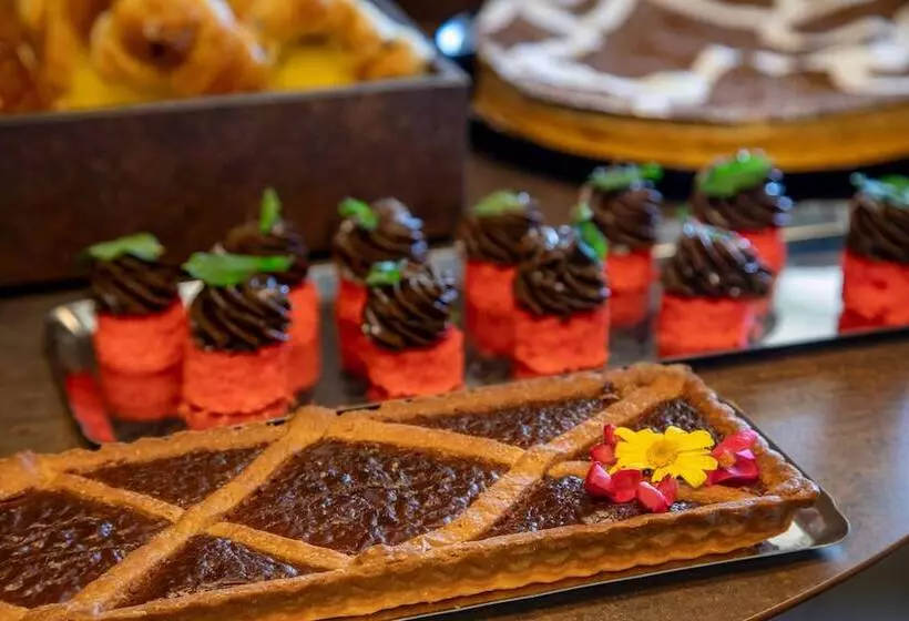 בית מלון כפרי The Major