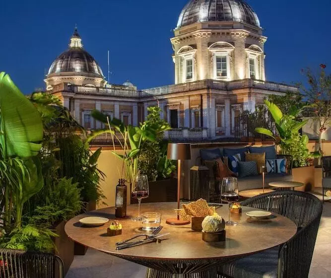 בית מלון כפרי The Major