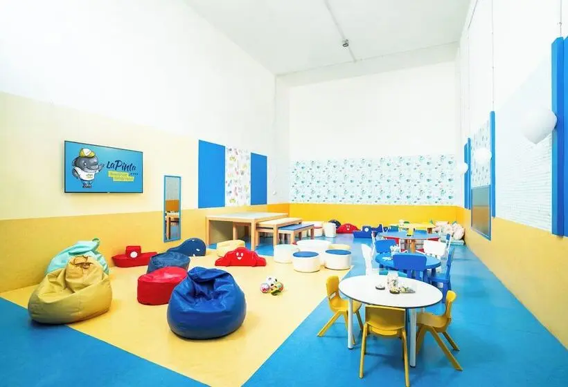 هتل Hovima La Pinta Beachfront Family