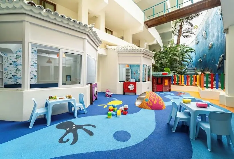 هتل Hovima La Pinta Beachfront Family