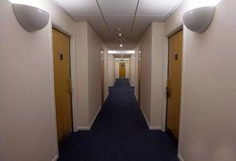 호텔 Ibis Cardiff Gate  International Business Park