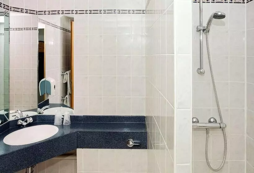 호텔 Ibis Cardiff Gate  International Business Park