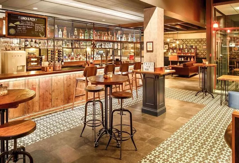 Отель Ibis Manchester Centre 96 Portland Street