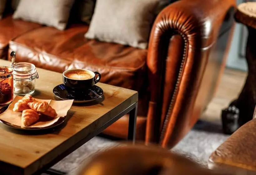 Отель Ibis Manchester Centre 96 Portland Street