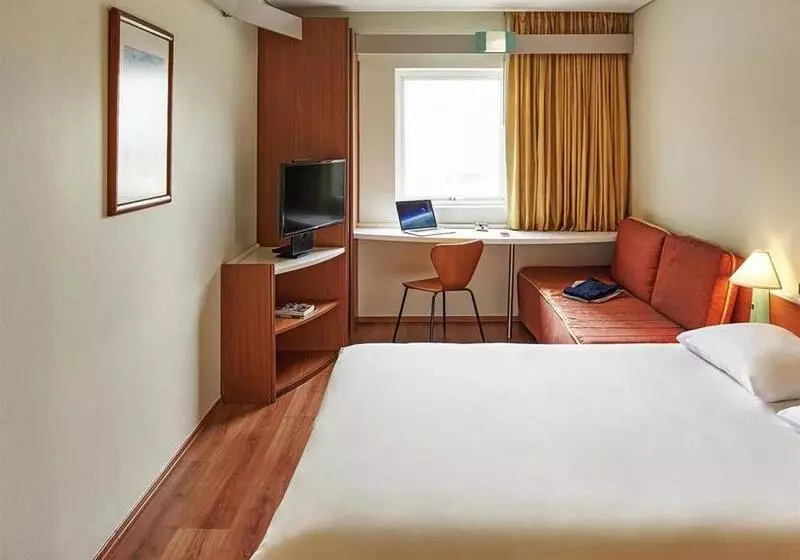 Отель Ibis Monterrey Valle