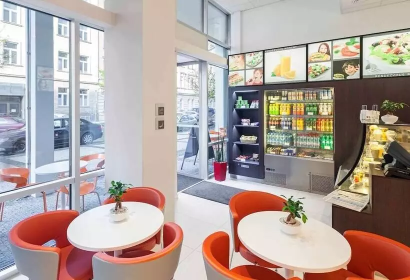 هتل Ibis Praha Wenceslas Square