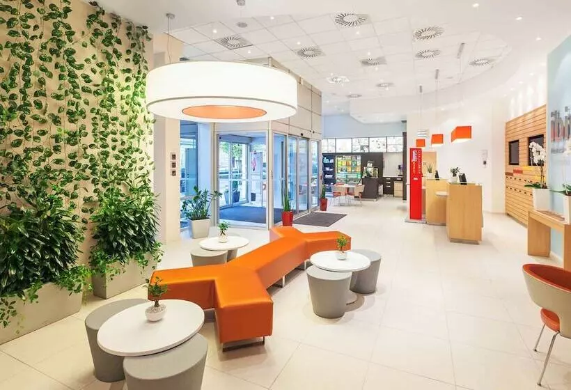 هتل Ibis Praha Wenceslas Square