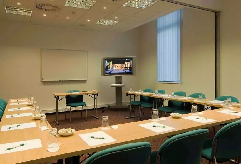 هتل Ibis Praha Wenceslas Square