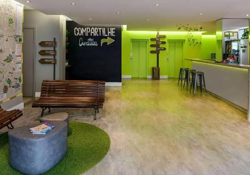 ホテル Ibis Styles Curitiba Centro Civico