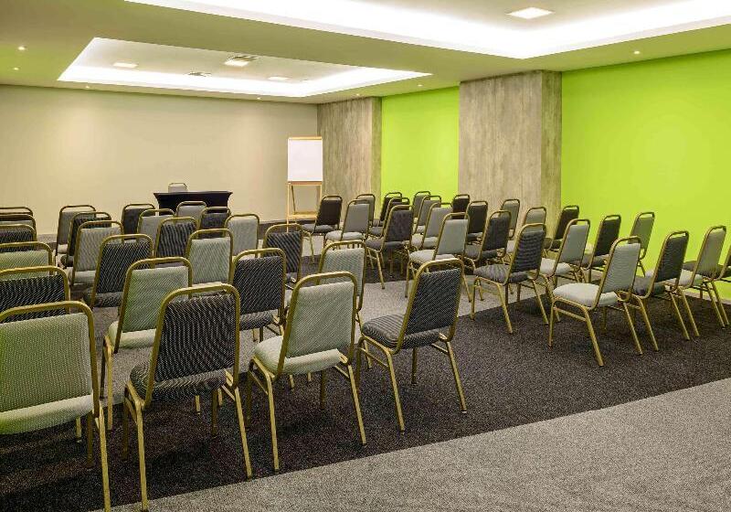 Hotel Ibis Styles Curitiba Centro Civico