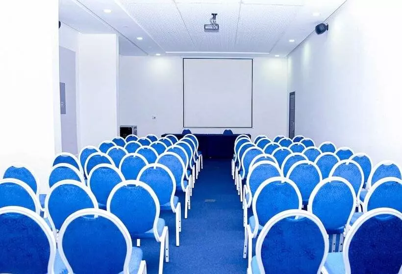 Отель Senator Agadir